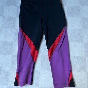 Nike Dri-Fit Colorblock Capri Leggings – Black/Red/Purple – Size XS